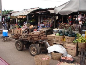 A Ghanaian market, a scene from Drumbeats where Jess waits for Chrissie